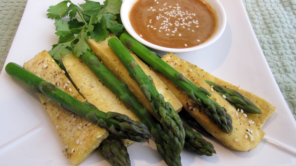 IMG_2155_1000 Vegan Asparagus & Tofu Strips w/ Peanut Dipping Sauce