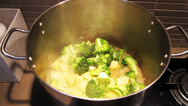 Broccoli & Potato Soup Broccoli & Potato Soup