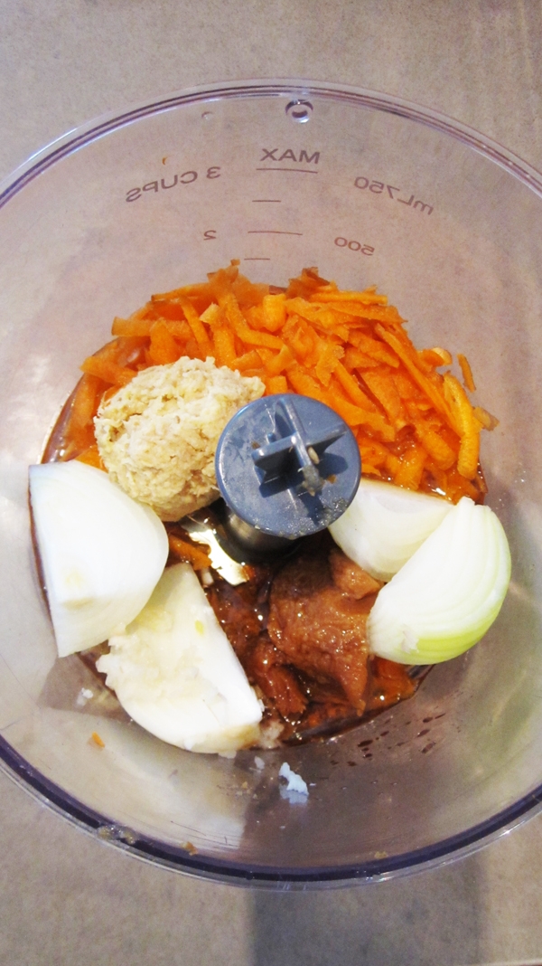 Hijiki Tofu Burgers & Carrot Ginger Dressing Hijiki Tofu Burgers & Carrot Ginger Dressing