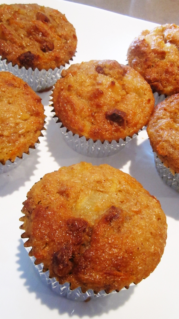 Carrot-Praline Cake (or Cupcakes) Carrot-Praline Cake (or Cupcakes)